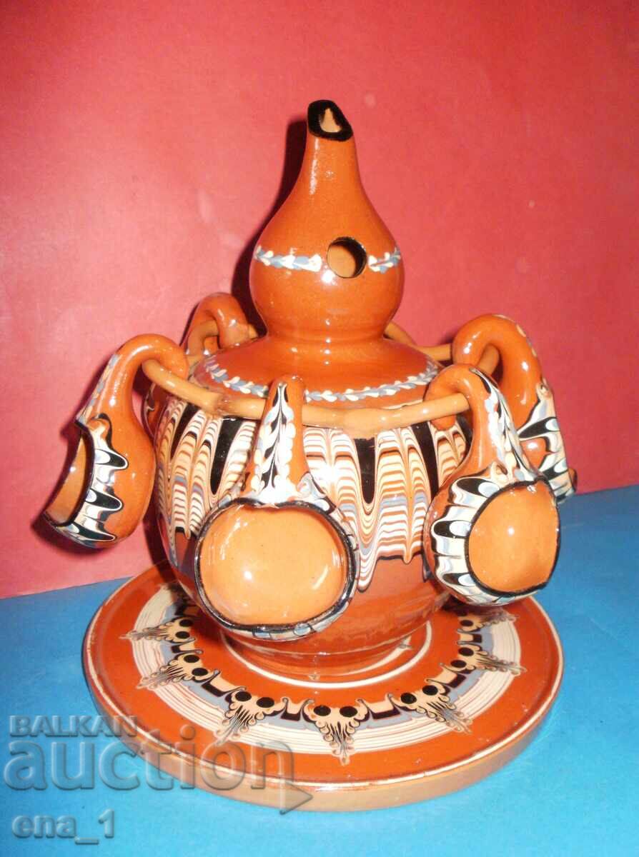 Αχρησιμοποίητο βουλγαρικό κεραμικό σερβίτσιο σε στυλ Τροίας