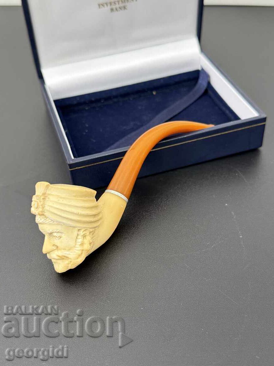 Ръчно резбована лула от морска пяна и кехлибар. №8056