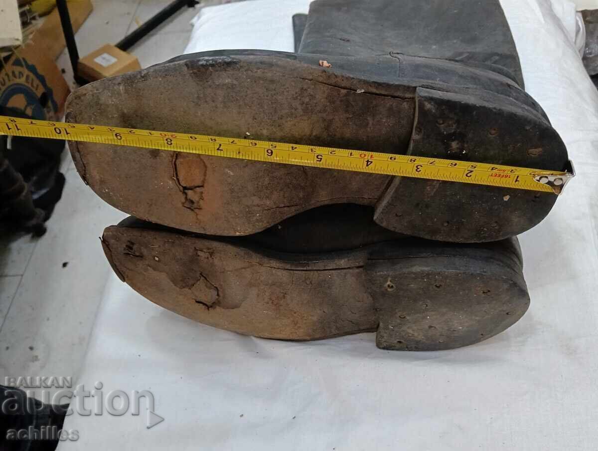 Аукцион Военни ботуши