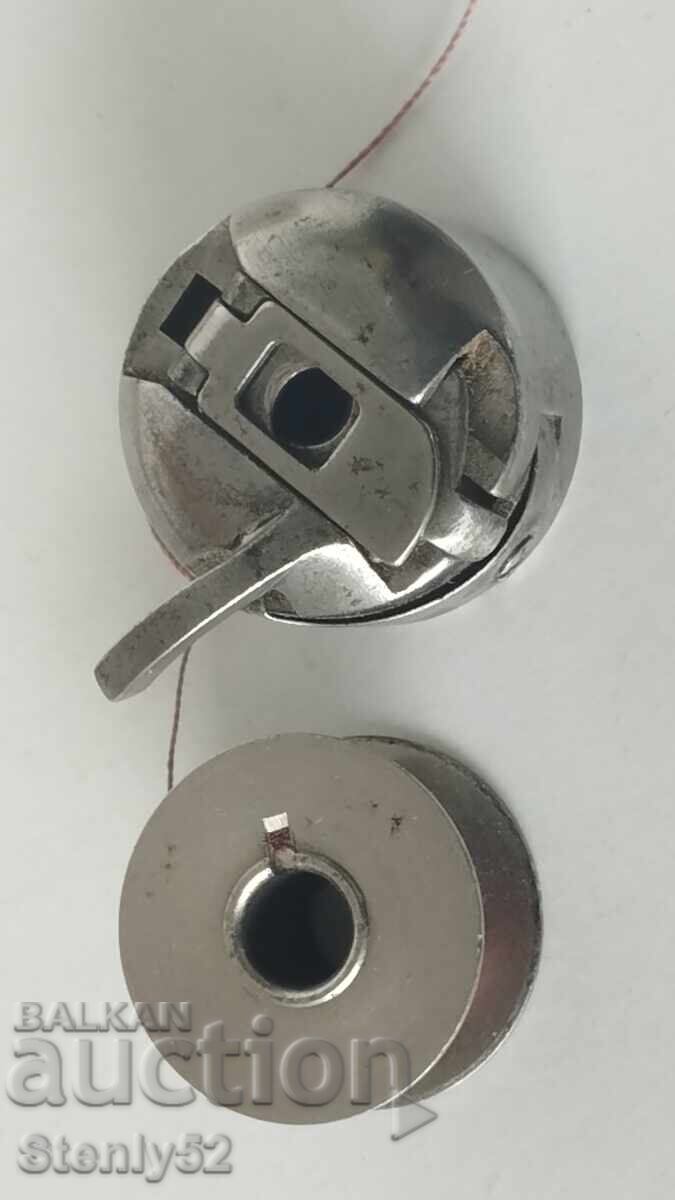 Калерче с капаче за шевни машини.