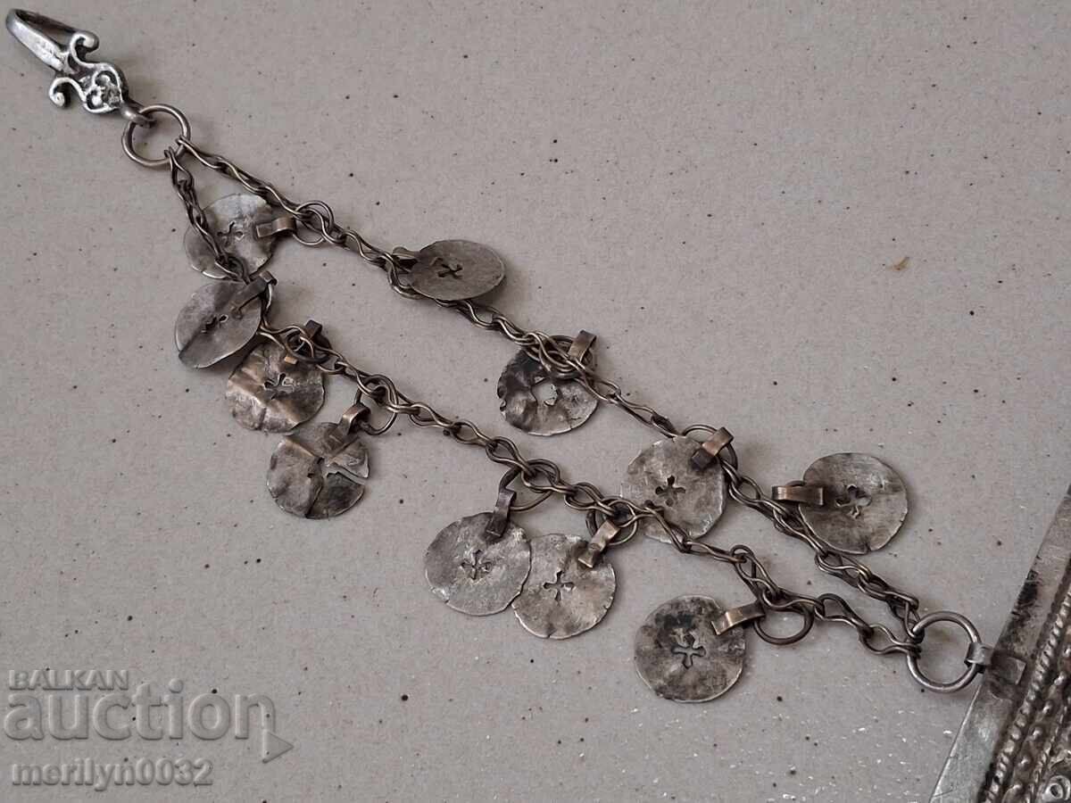 Livrarea Pandantiv argintiu în stil renaștere, colier, pandantiv