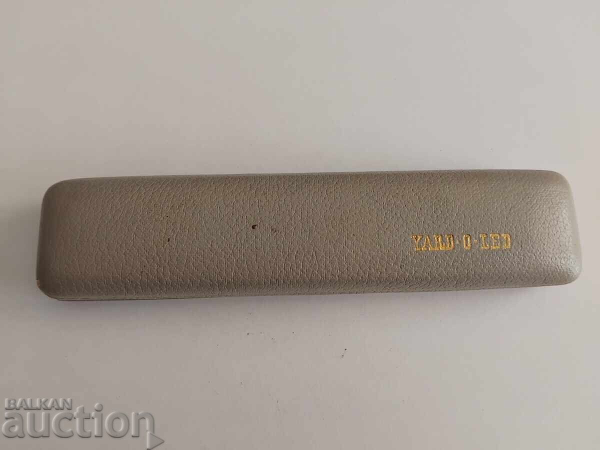 Creion din aur marcat 375 - 9k 1930, 27,8 grame cu preț € 1279.00 | 2501.52 BGN