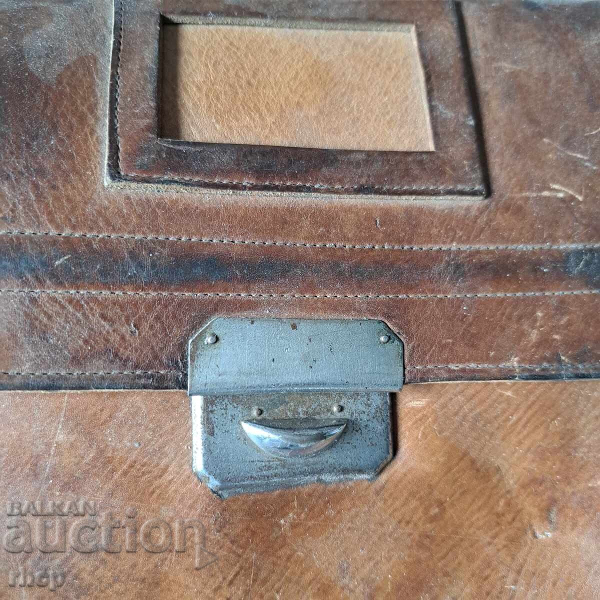 Geantă de ofițer țar, tabletă cu preț € 24.00 | 46.94 BGN Geantă de ofițer țar, tabletă cu preț € 24.00 | 46.94 BGN