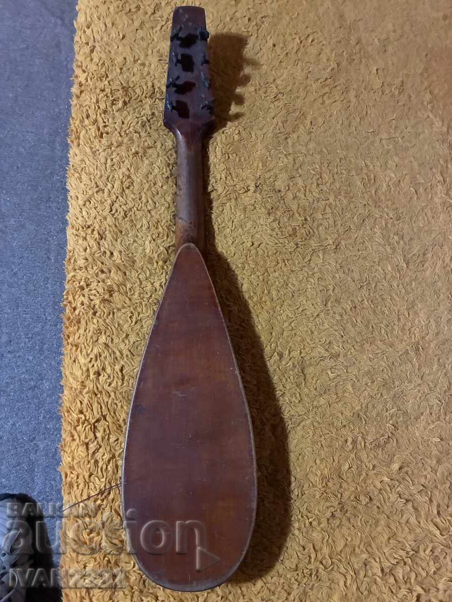 Πωλείται παλιά μαντολίνο με τιμή € 50.00 | 97.79 BGN