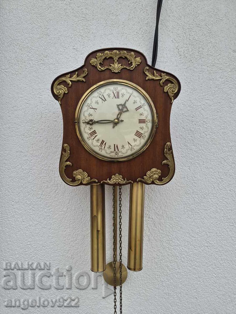 Frumos ceas de perete suedez EXACTA cu preț € 2.60 | 5.09 BGN