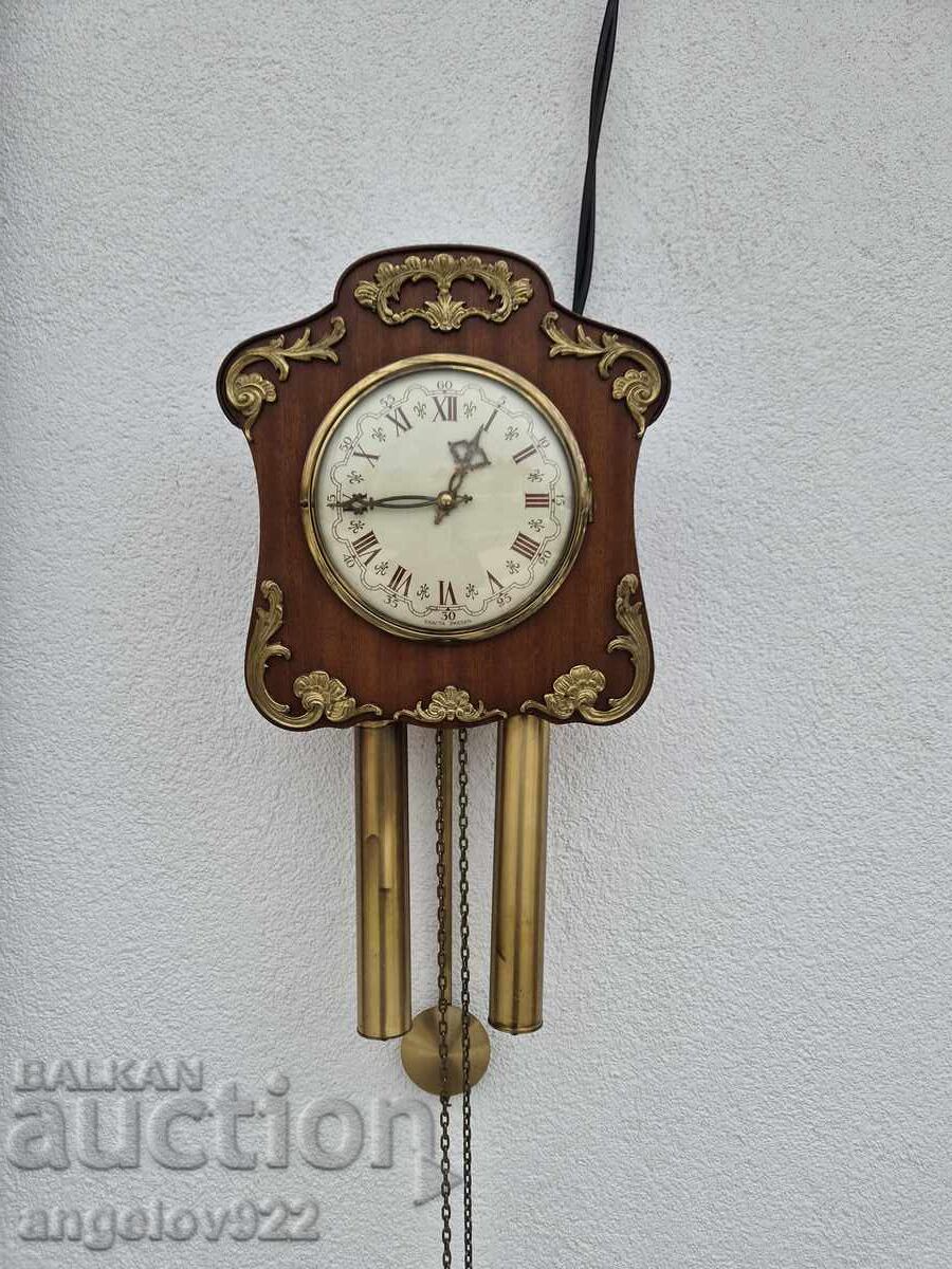 Frumos ceas de perete suedez EXACTA