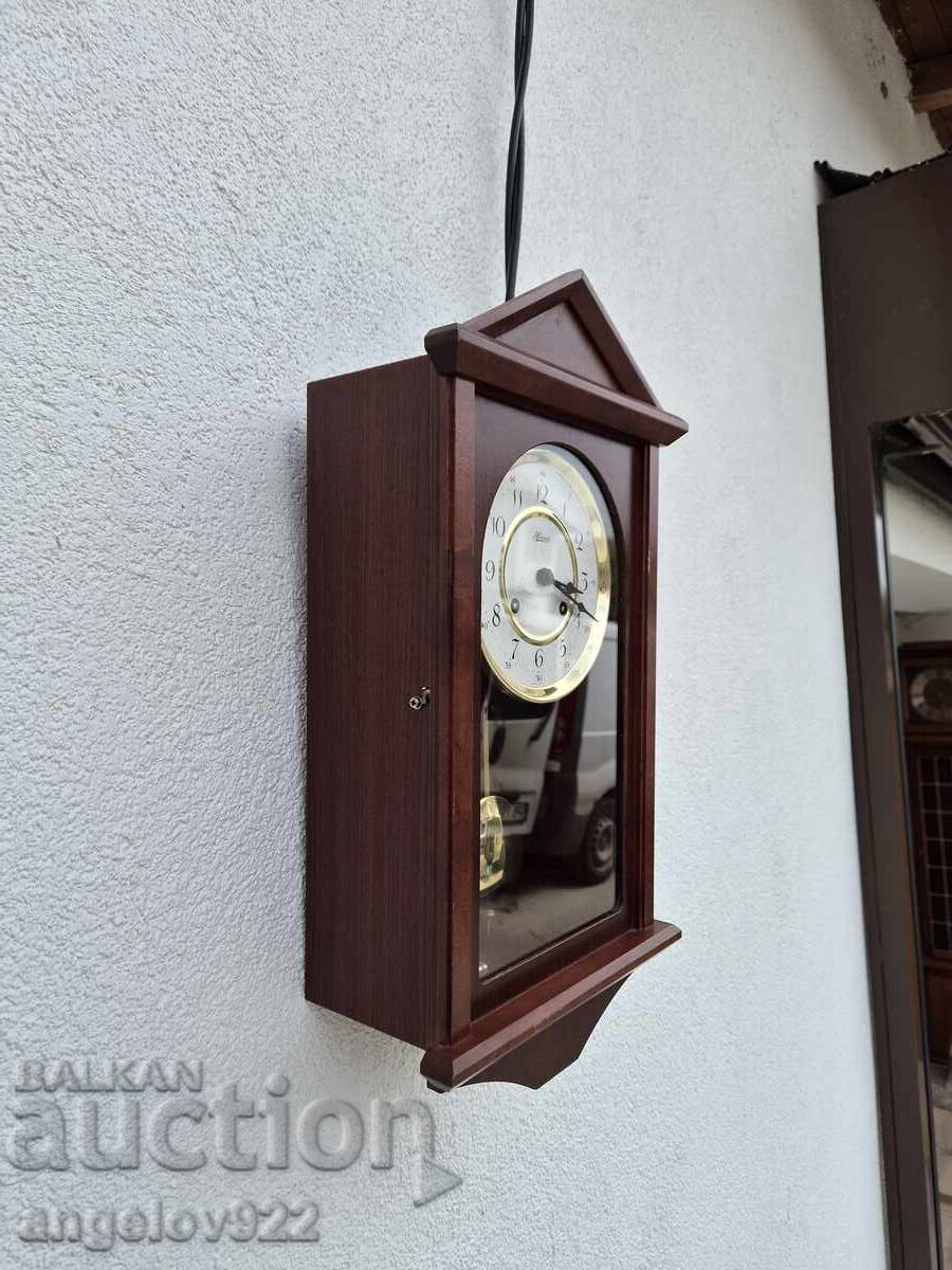 Παράδοση FRANZ HERMLE Γερμανικό ρολόι τοίχου ΕΡΓΑΣΙΜΟ