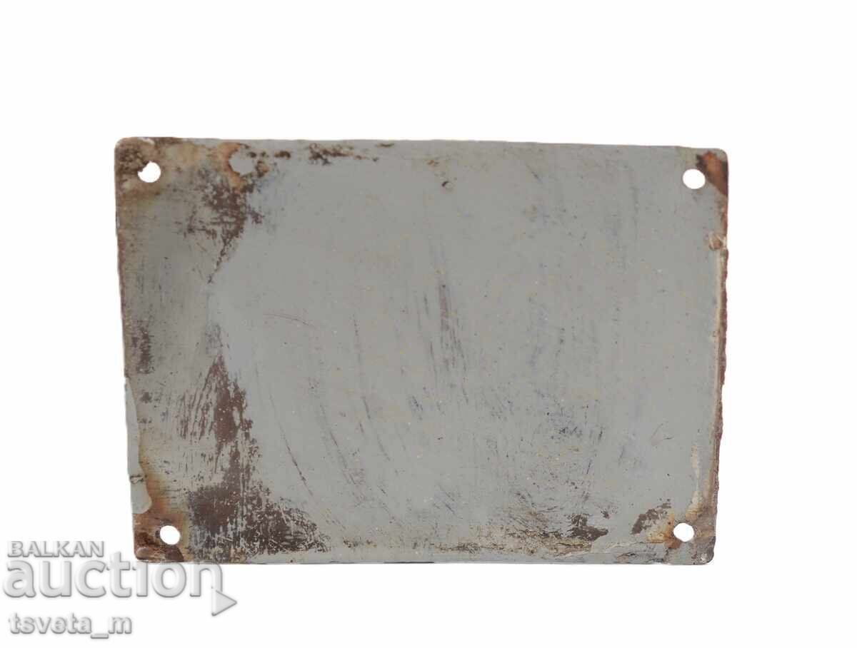 Placă metalică emailată 1 Mai socialist cu preț € 12.00 | 23.47 BGN
