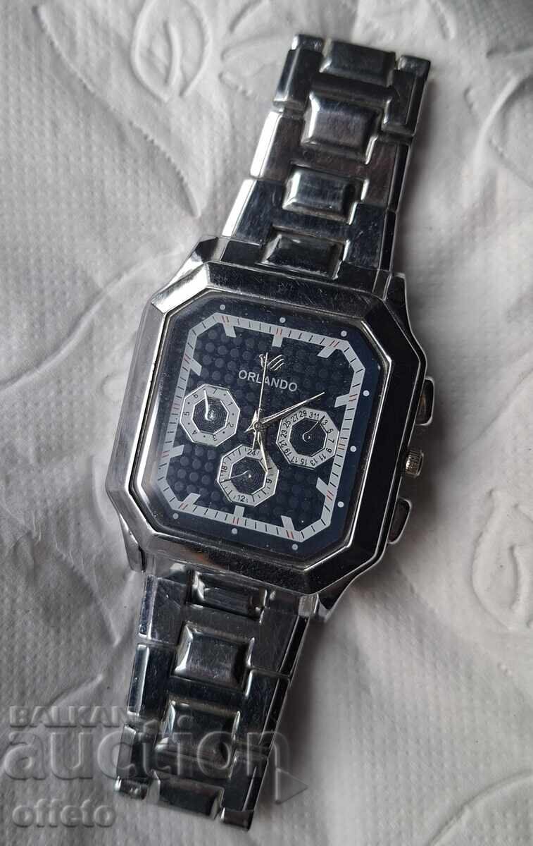 Auction  CLOCK IS RUNNING