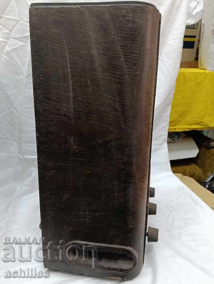 Παράδοση Λαμπατοραδιοφωνο Telefunken VE 301 G