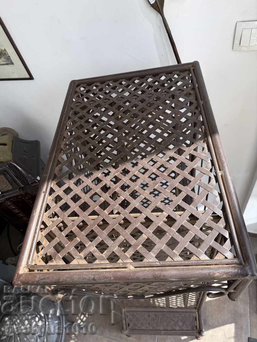 Μεταλλική βάση κρασιού Νο8066 - 6 Μεταλλική βάση κρασιού Νο8066 - 6