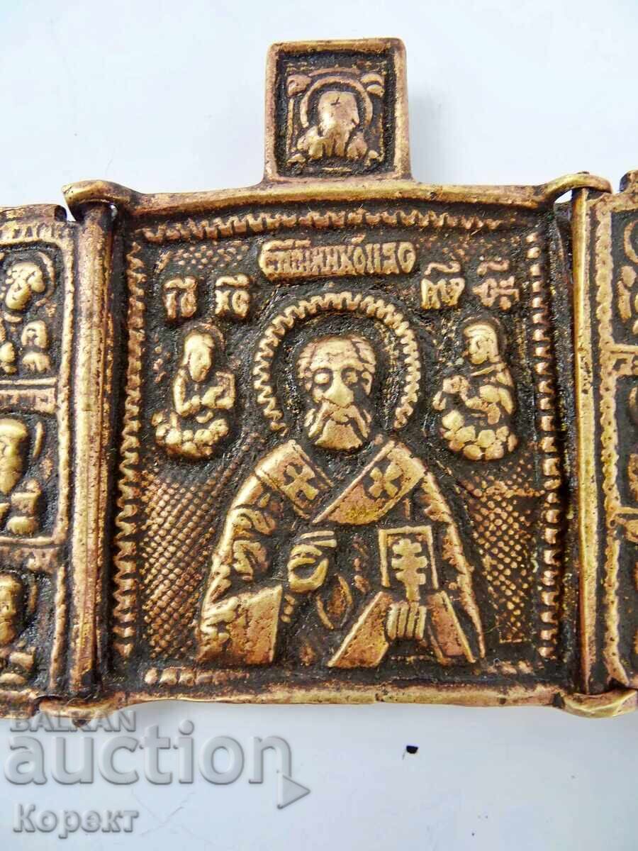 Vechi triptic ortodox din bronz, icoană Sf. Nicolae cu preț € 115.00 | 224.92 BGN