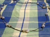 Colier frumos din perle și alte pietre