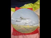 Старинна порцеланова чиния