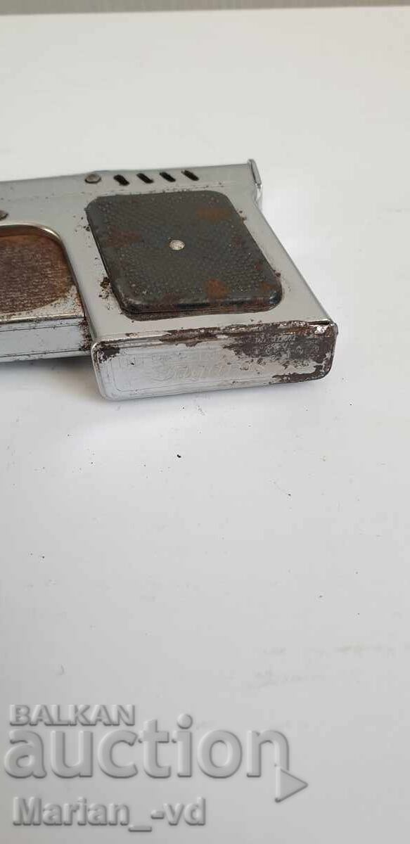 Delivery of Old petrol lighter Delivery of Old petrol lighter