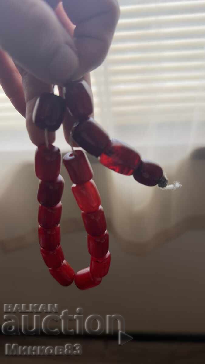 червен кехлибар броеница с цена € 600.00 | 1173.50 лв. червен кехлибар броеница с цена € 600.00 | 1173.50 лв.