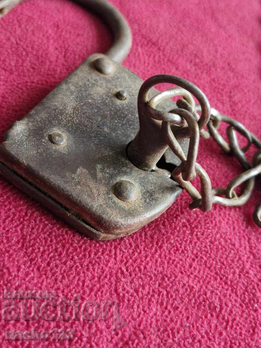 Много стар катинар в изправност - 6