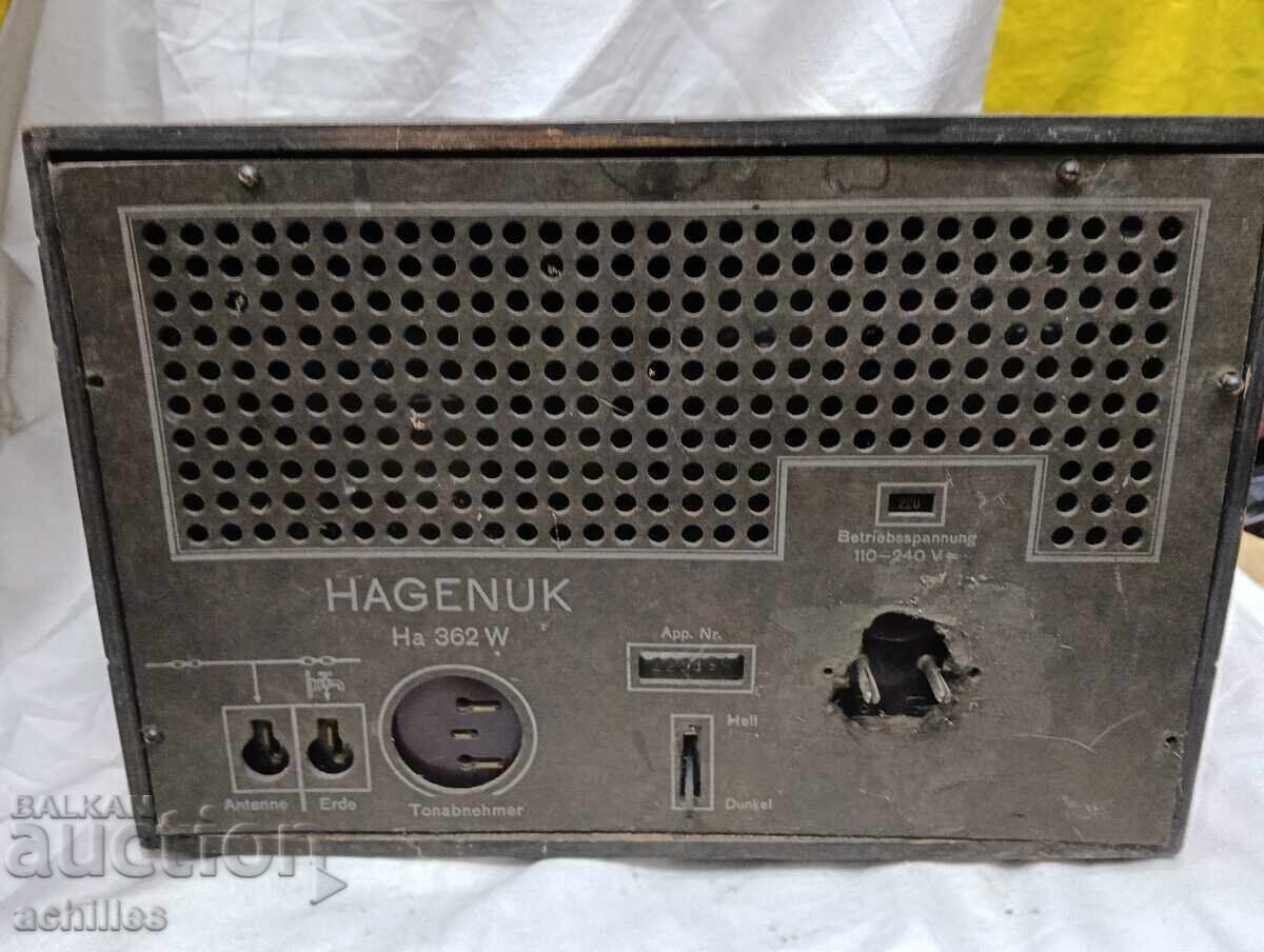 Livrarea Radio cu tuburi HAGENUK