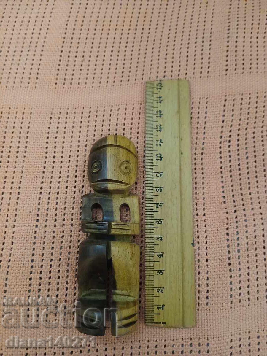 Dŭrvena statuetka malka dvutsvetna bozhestvo με τιμή € 2.00 | 3.91 BGN Dŭrvena statuetka malka dvutsvetna bozhestvo με τιμή € 2.00 | 3.91 BGN