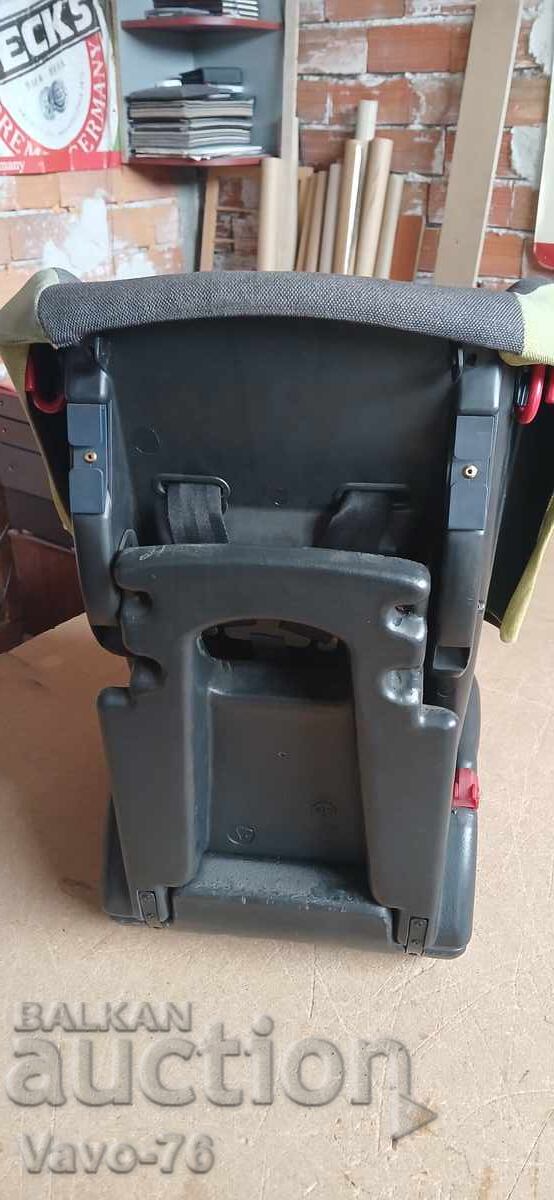 Столче за кола с цена € 15.00 | 29.34 лв.