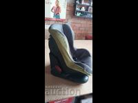 Столче за кола