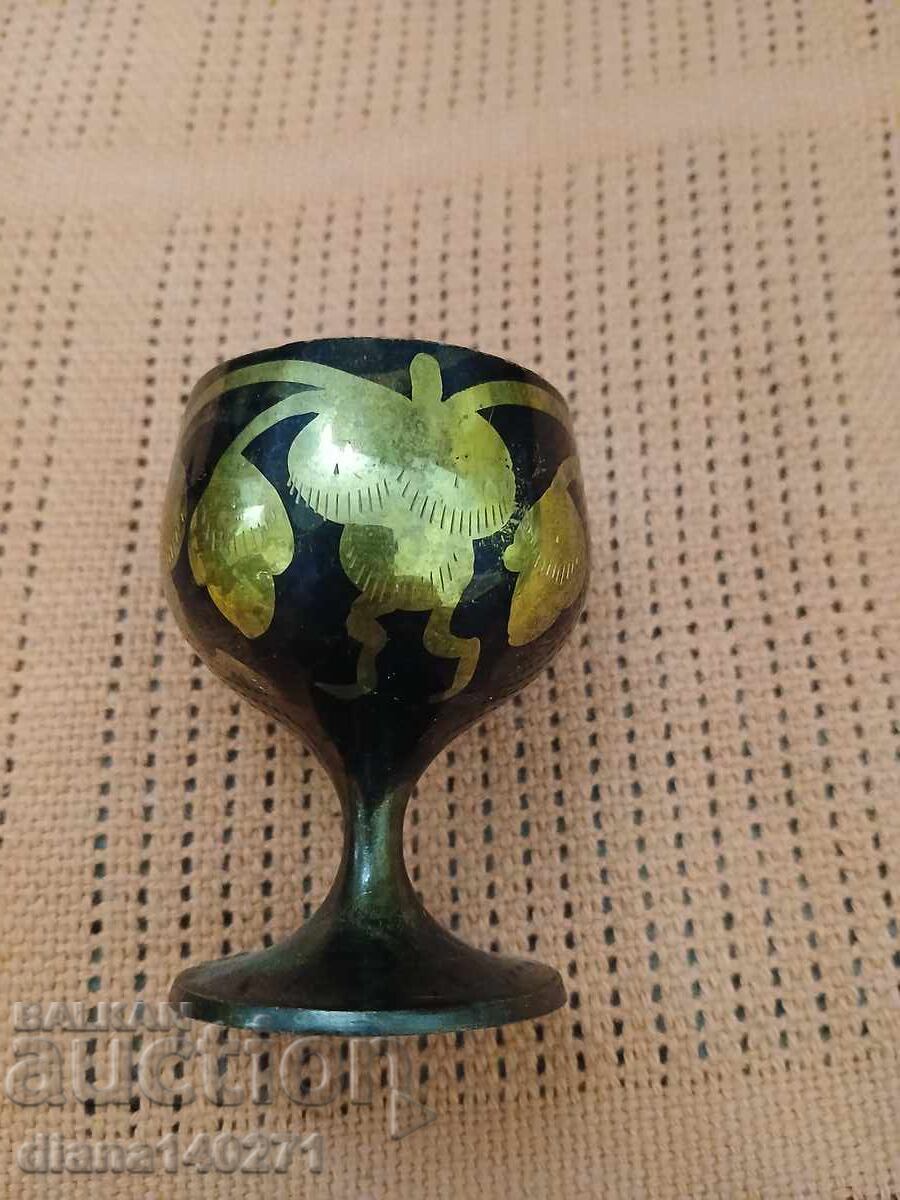 Auction  Set of 6 brass cups