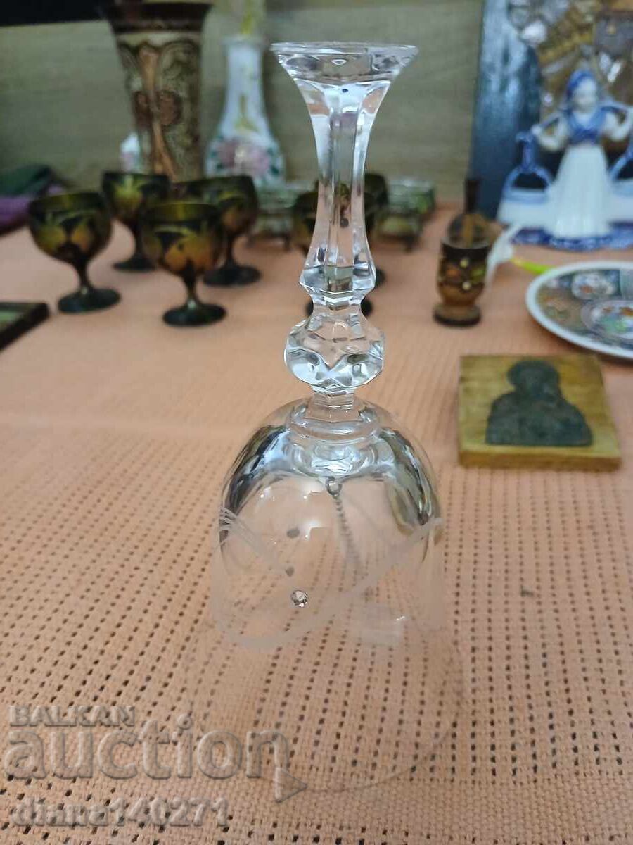 Clopoțel de cristal frumos, cu un sunet curat și plăcut