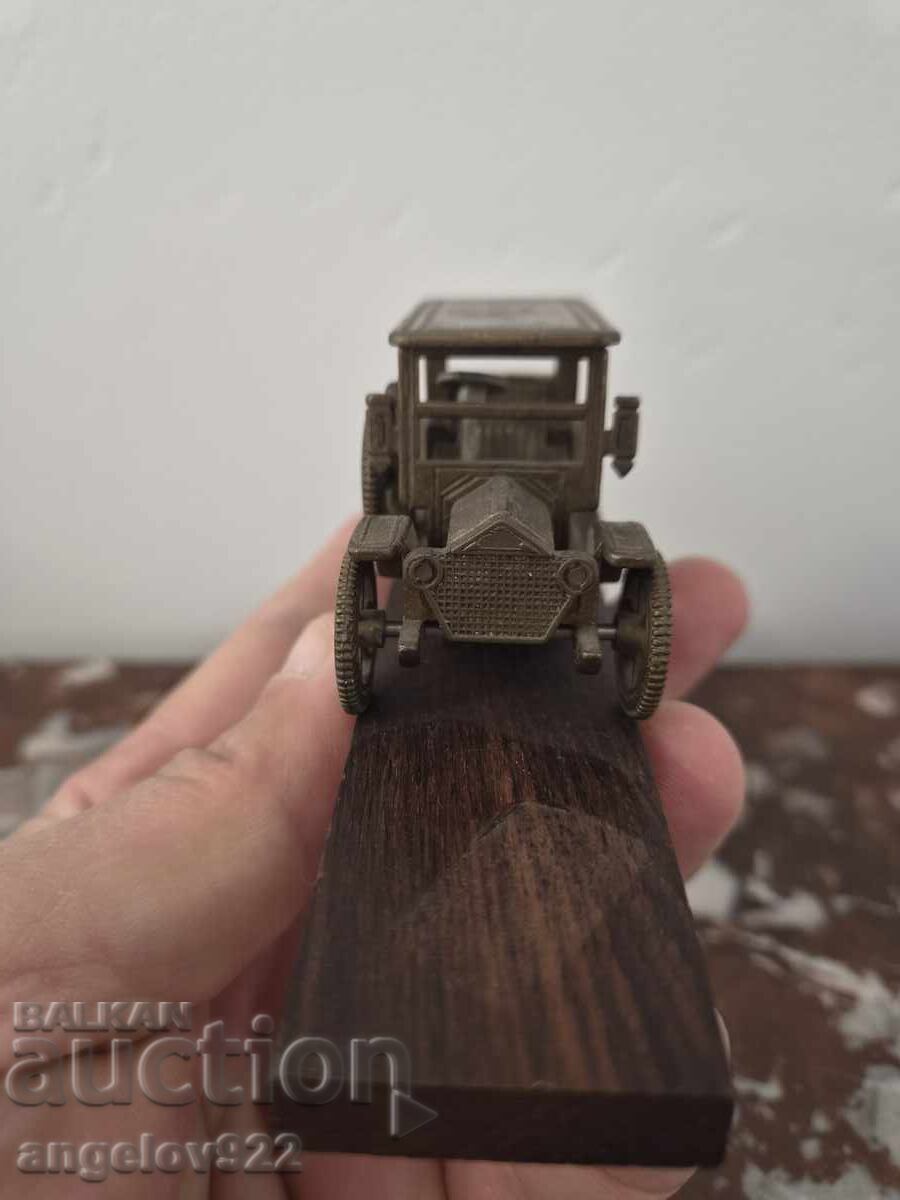 Δημοπρασία Vintage μεταλλικό καροτσάκι!!!