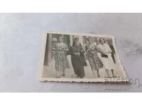 Снимка София Четири жени на разходка