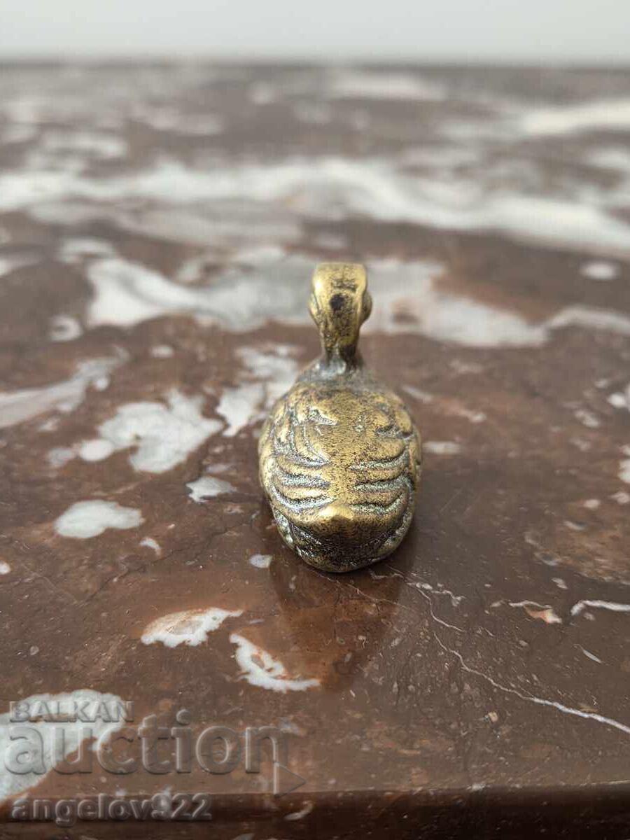 Livrarea Figurină masivă din bronz!