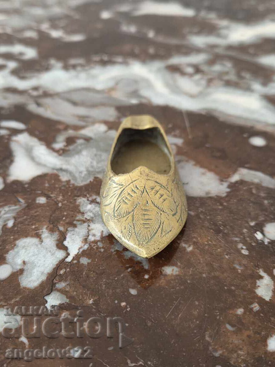 Pepelnik ot bronz!!! cu preț € 0.01 | 0.02 BGN