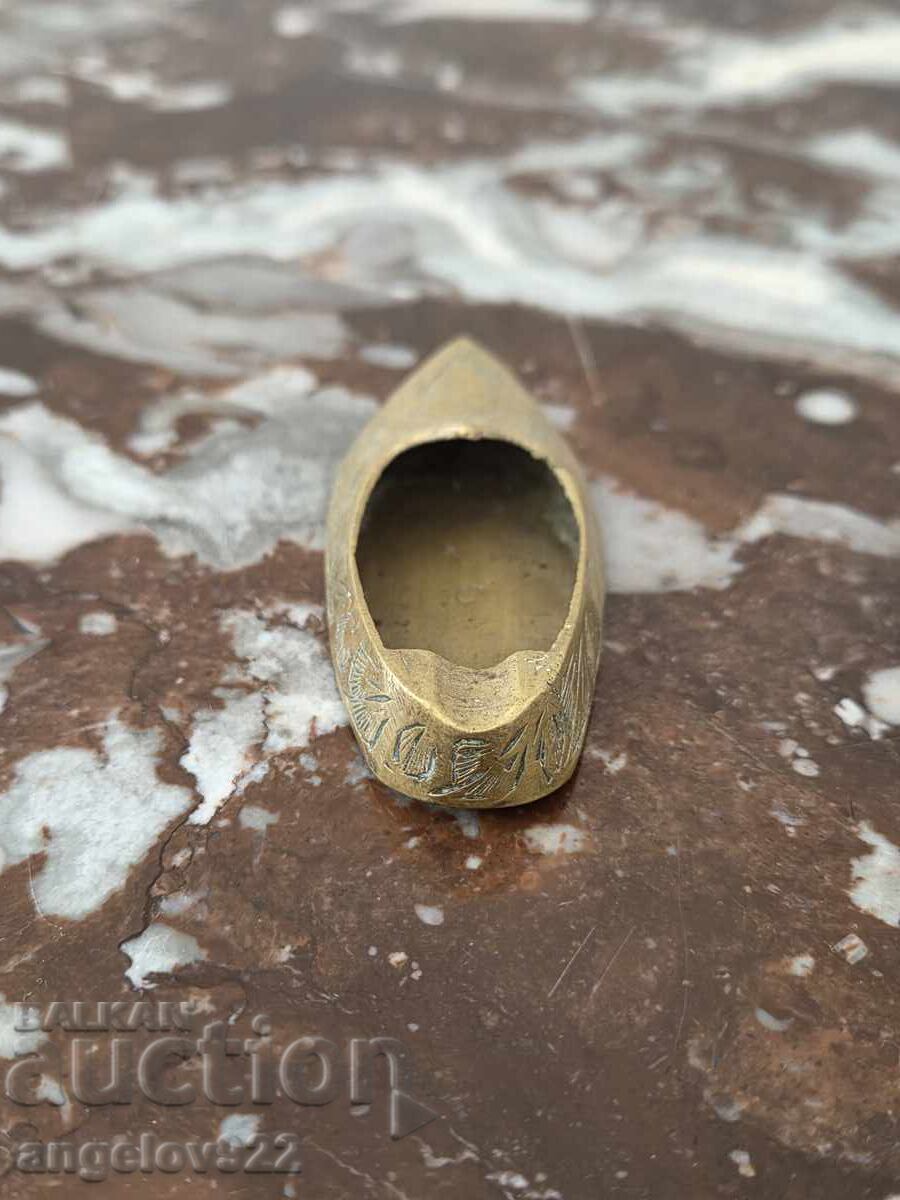 Livrarea Pepelnik ot bronz!!!