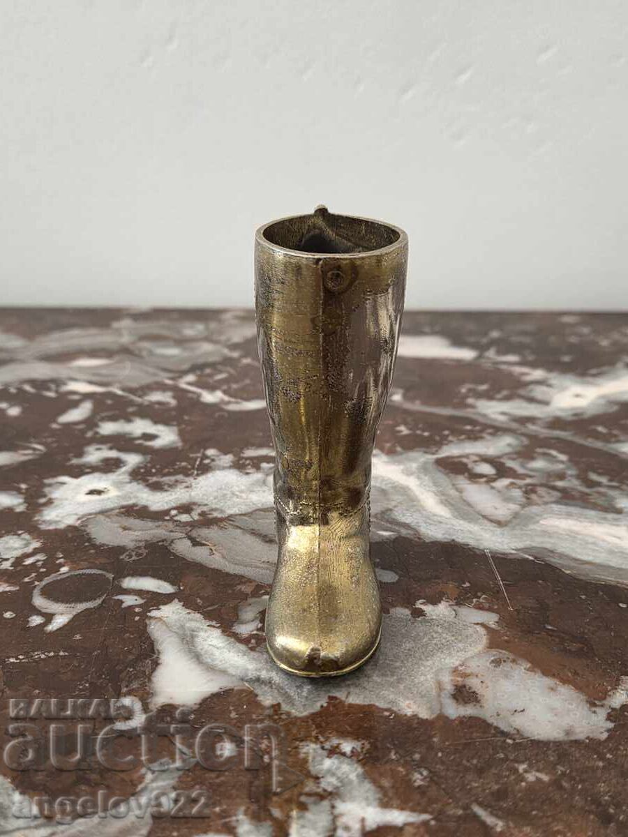 Cizmă metalică!!! cu preț € 0.01 | 0.02 BGN