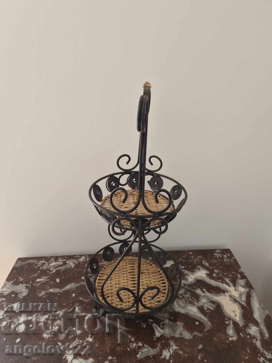 Аукцион Винтидж метална стойка от ковано желязо!!!