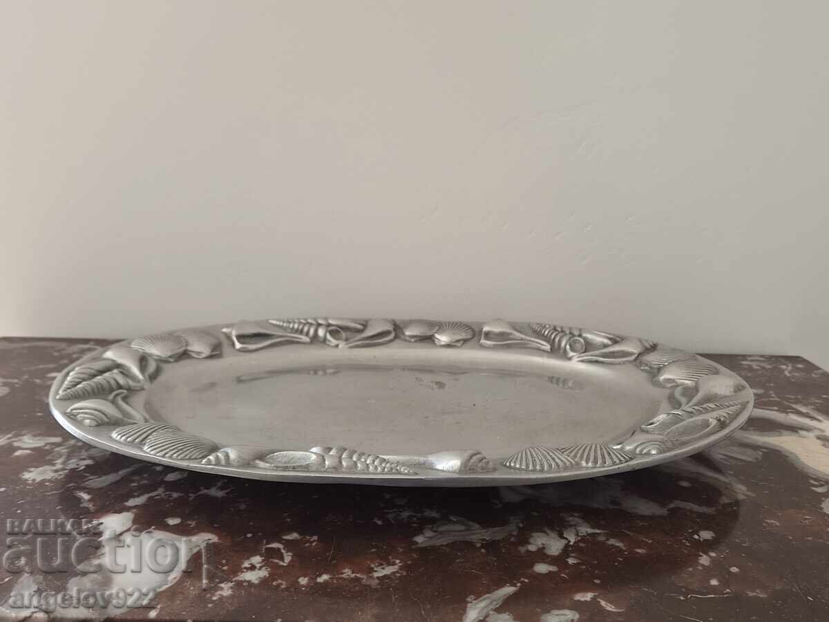 Μαζική αλουμινένια ανάγλυφη πιατέλα!!! με τιμή € 3.50 | 6.85 BGN