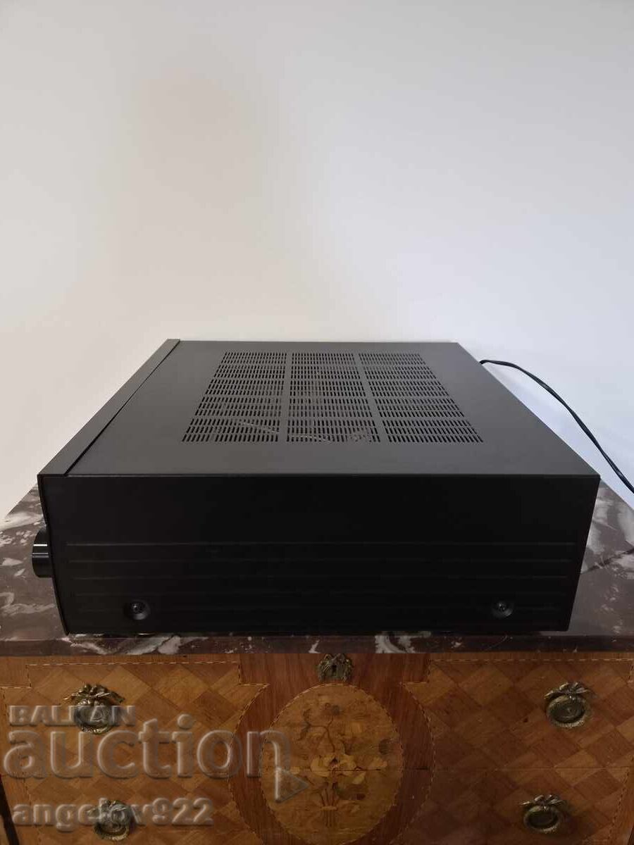 Livrarea Amplificator YAMAHA pe 5 canale model DSP-A3090