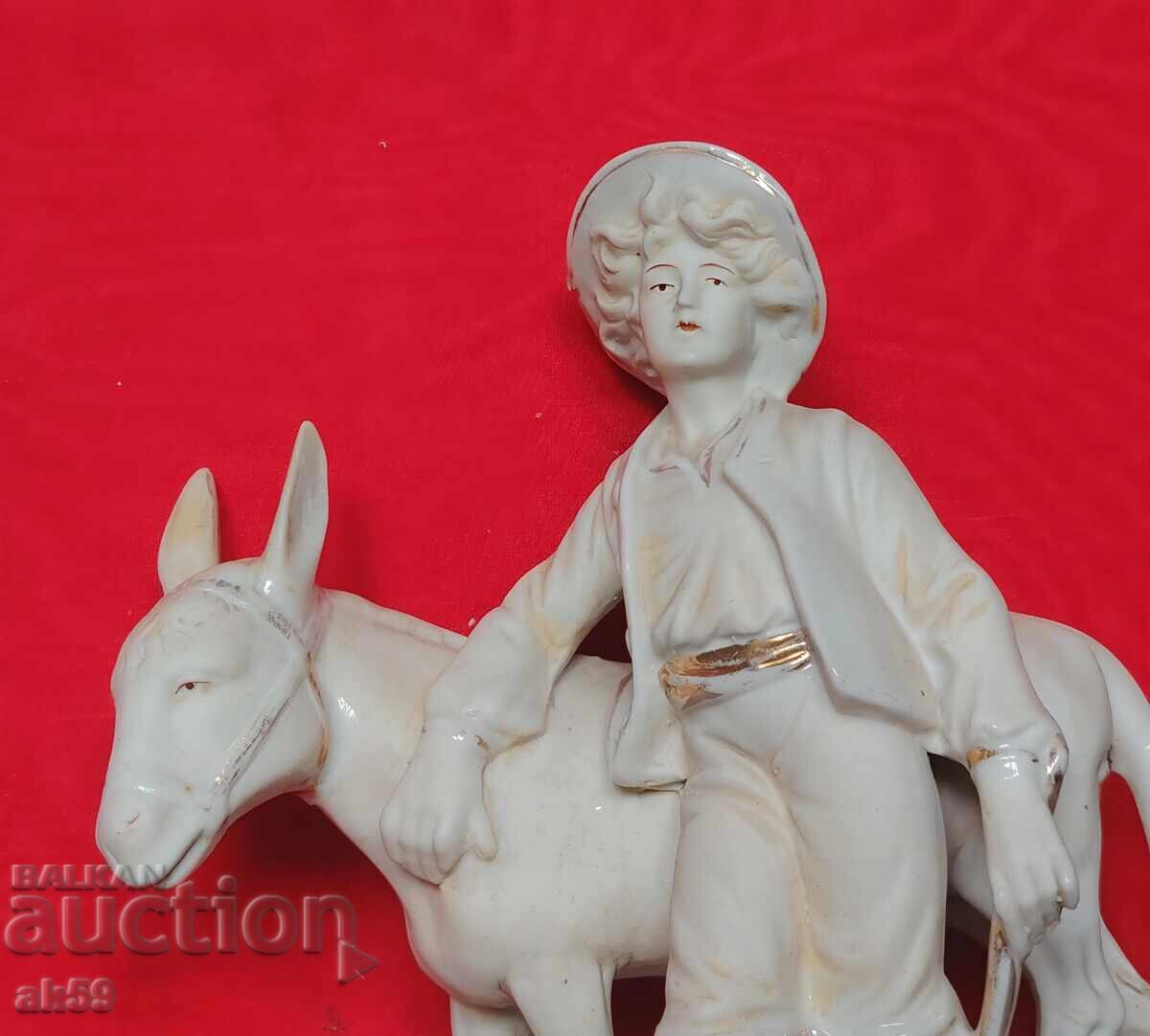 Аукцион момче и магаре порцелан(бисквит) - Франция . Аукцион момче и магаре порцелан(бисквит) - Франция .