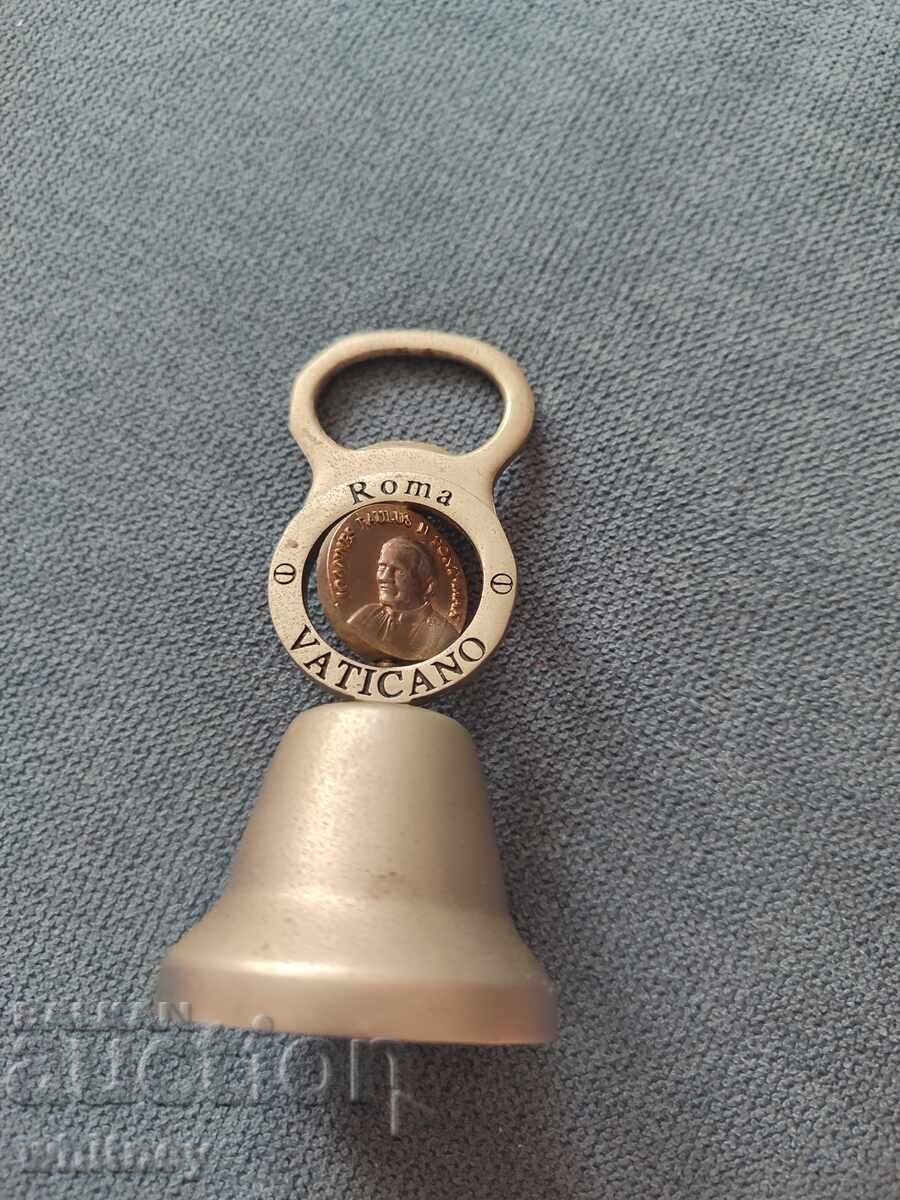 Κουδούνι και ανοιχτήρι Βατικανό με τιμή € 3.99 | 7.80 BGN
