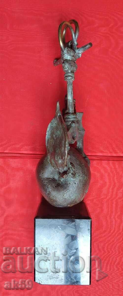 Licitație Sculptură mică din bronz, operă de autor