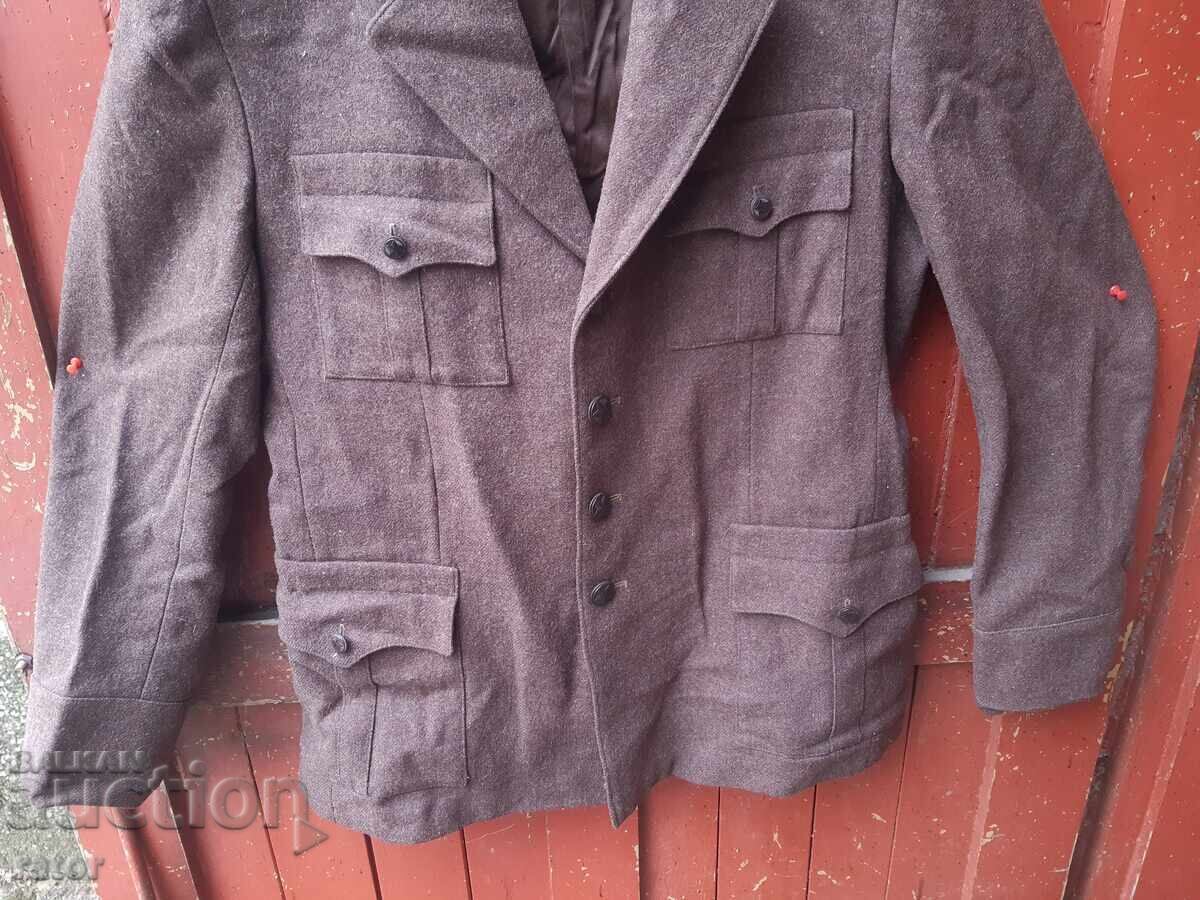 Аукцион Военна зимна куртка , униформа - старшина  БНА , НРБ