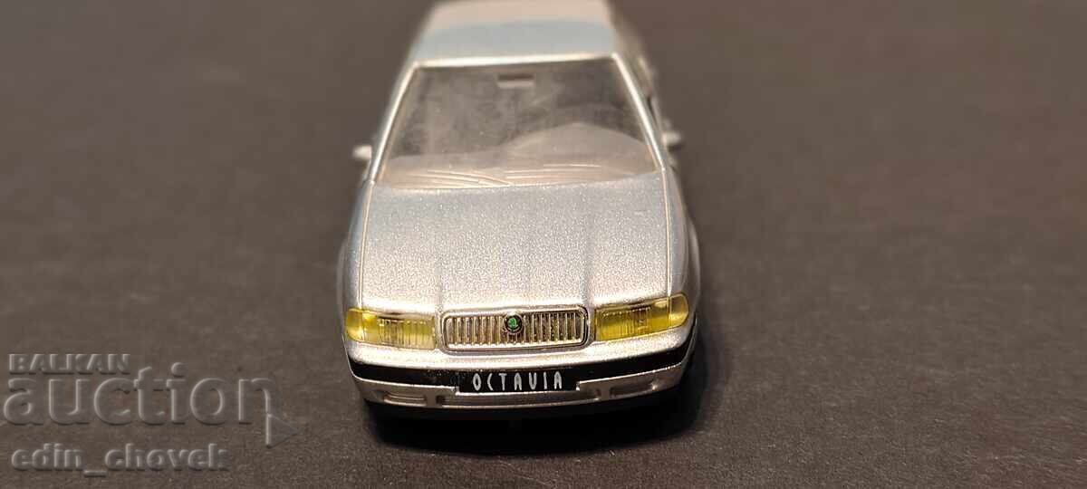 1/43 Kaden Skoda Octavia produsă în Cehia - 5 1/43 Kaden Skoda Octavia produsă în Cehia - 5