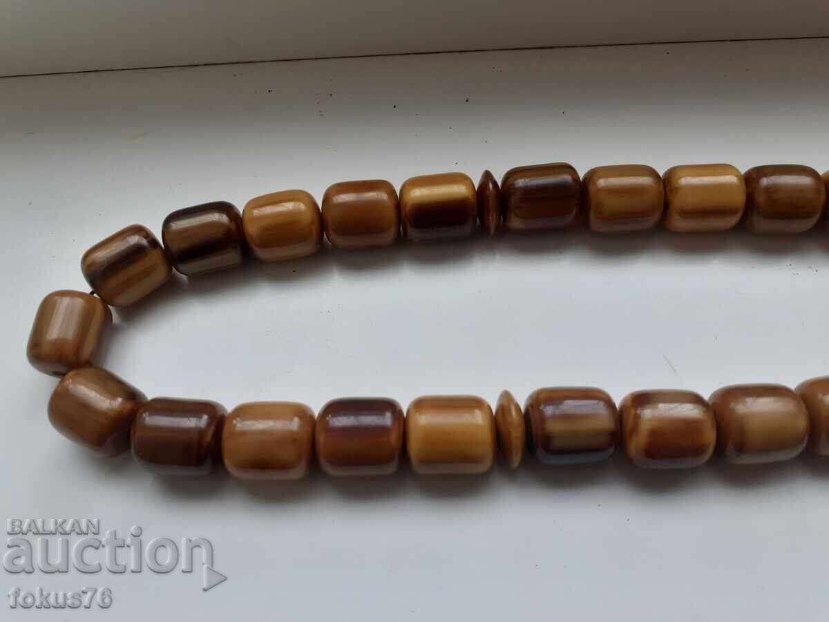 Аукцион Красива стара броеница от каталин бакелит 33 + поп