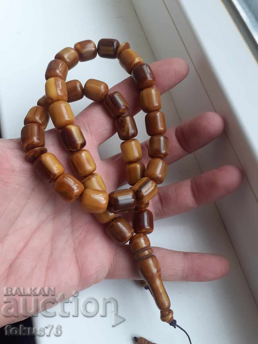 Красива стара броеница от каталин бакелит 33 + поп