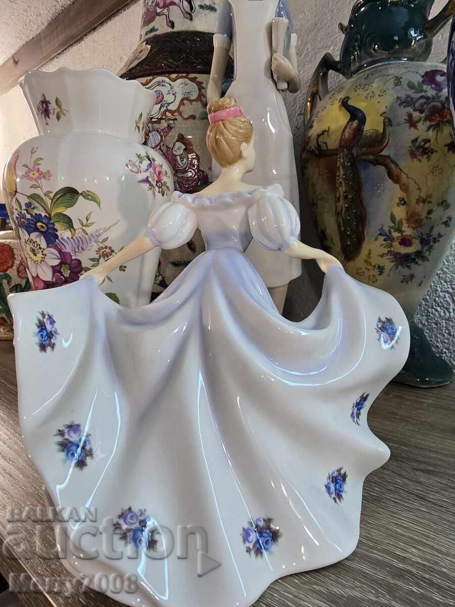 Auction  Royal Doulton - "Kathy" from the Pretty Ladies series / 2006