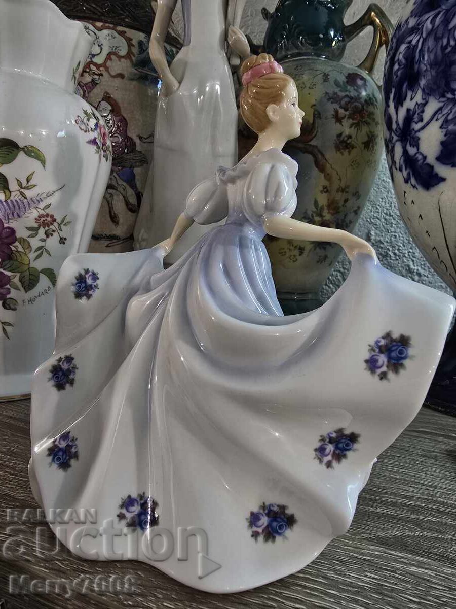 Royal Doulton - "Kathy" from the Pretty Ladies series / 2006 - 5