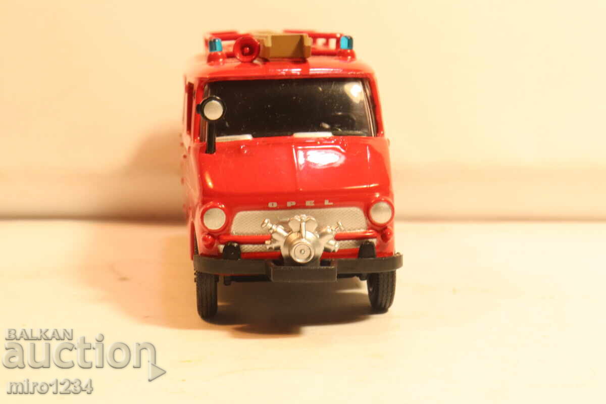 Доставка на 1/50  DEL PRADO  OPEL  ОПЕЛ  ПОЖАРНА КАМИОН  КОЛИЧКА   МОДЕЛ