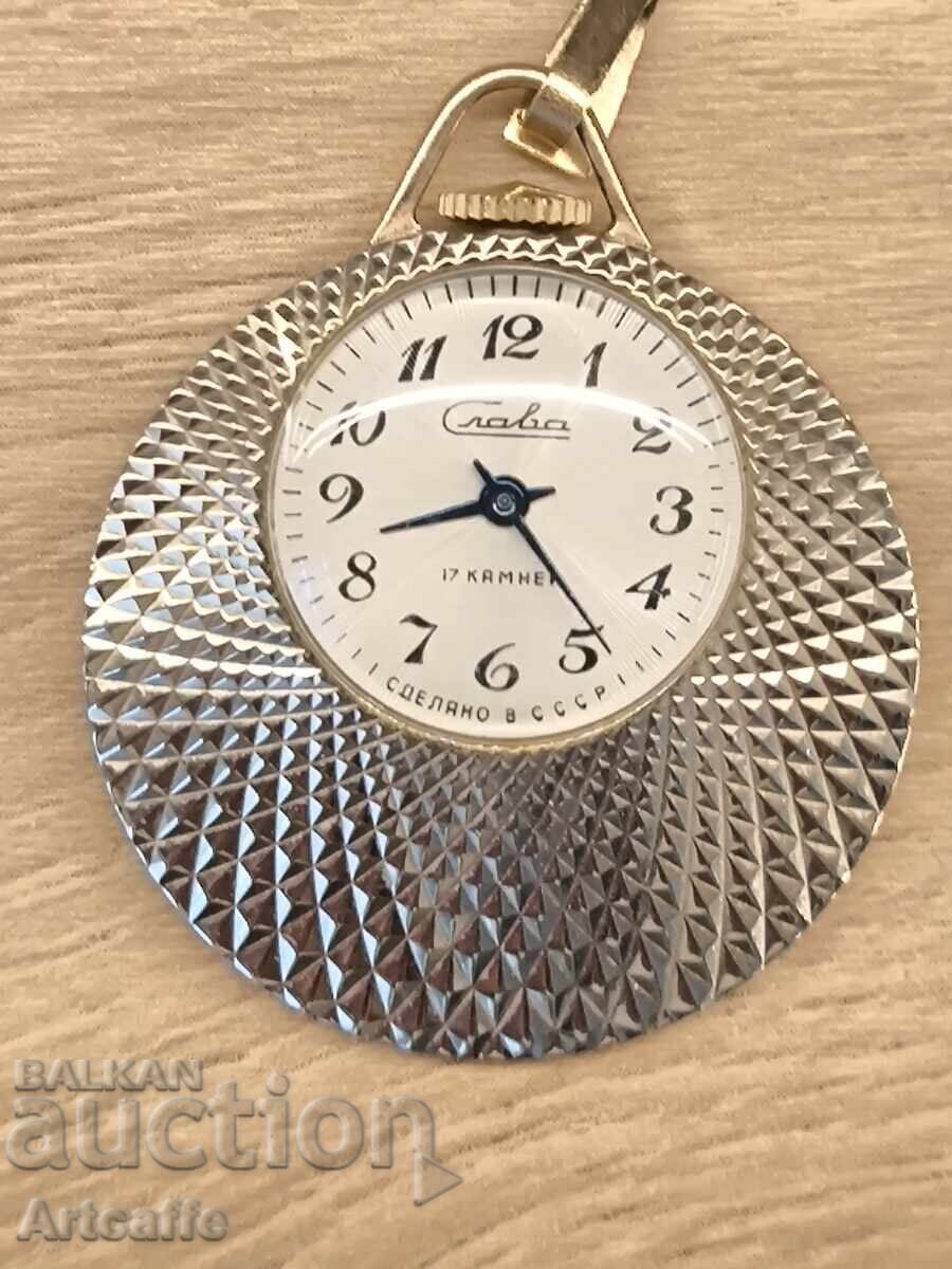 ΓΥΝΑΙΚΕΙΟ ΡΟΛΟΙ ΜΕ ΜΕΝΤΑΓΙΟΝ Slava - CCCP 50ετίας ΓΥΝΑΙΚΕΙΟ ΡΟΛΟΙ ΜΕ ΜΕΝΤΑΓΙΟΝ Slava - CCCP 50ετίας