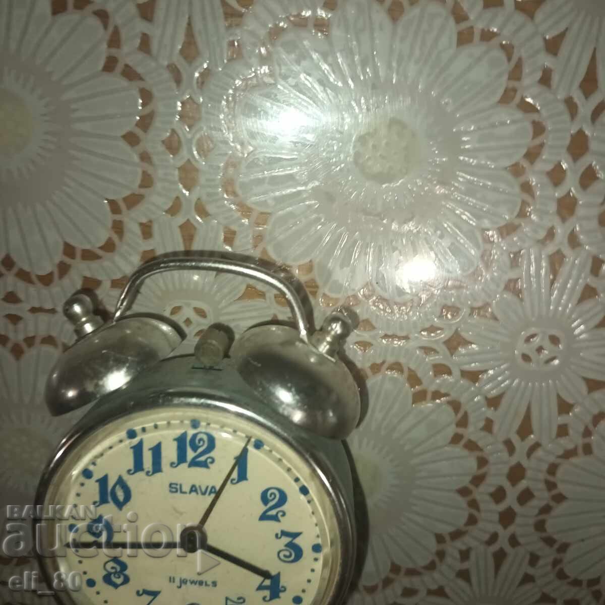 Παράδοση Ρωσικό ρολόι καινούργιο Παράδοση Ρωσικό ρολόι καινούργιο