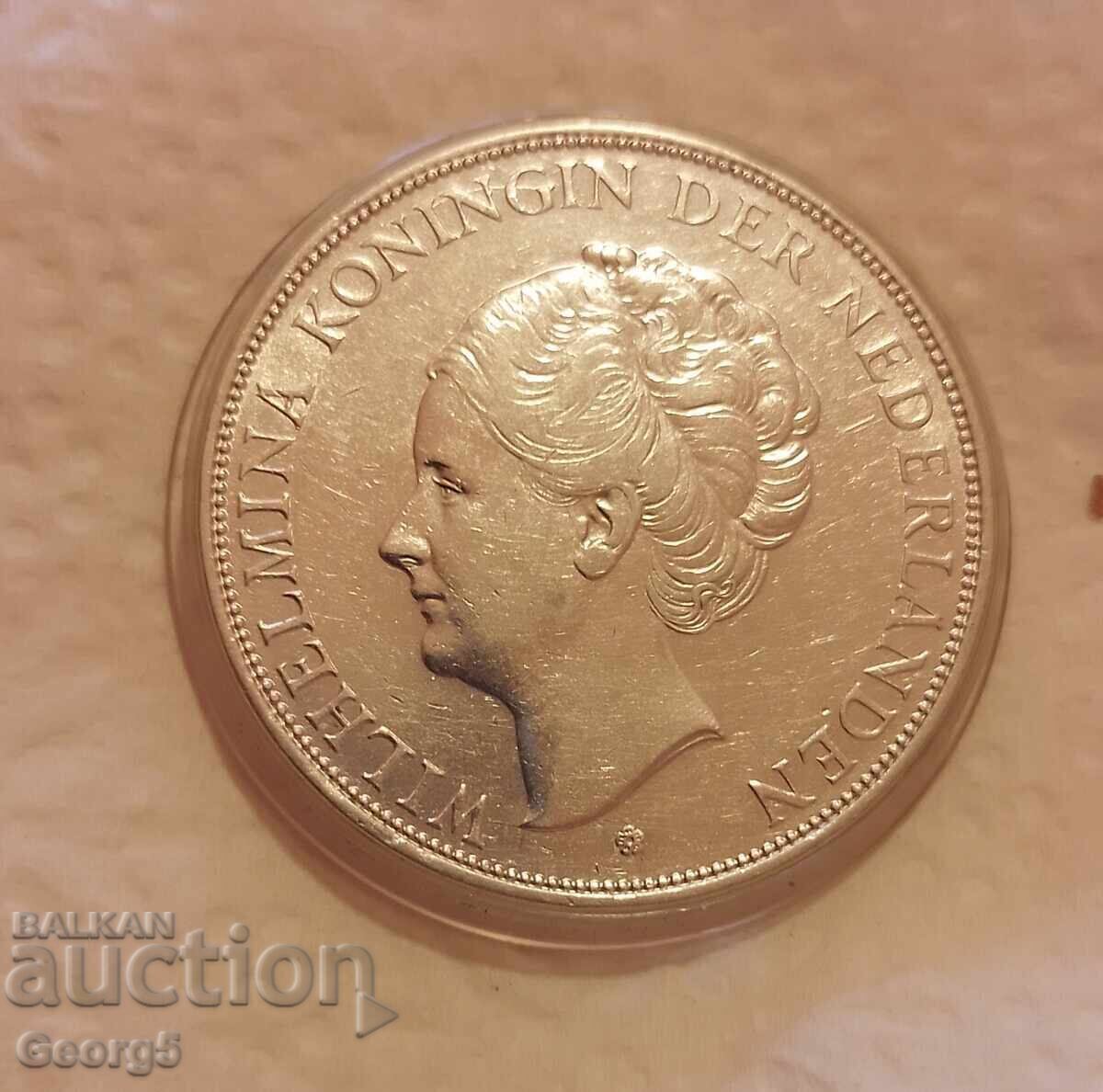 2 1/2 guldeni 1939 - Argint cu preț € 50.00 | 97.79 BGN