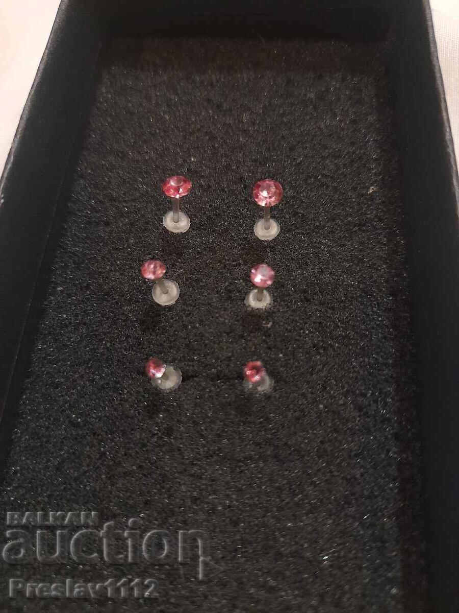 Lot Cercei Piercing cu Zirconii Roz cu preț € 0.01 | 0.02 BGN